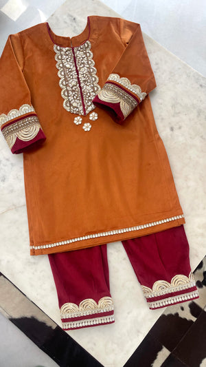 ‘Saanjh’ Velvet Indianwear set