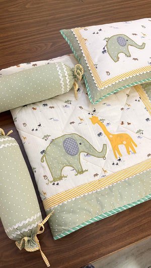 Mini Safari Quilt Set