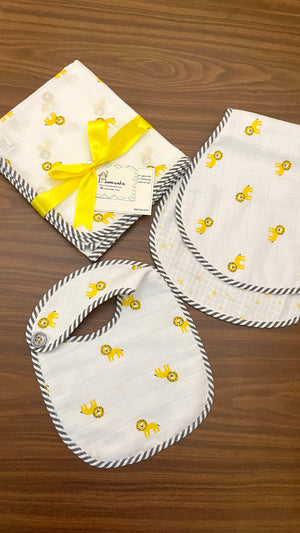 Leo the Lion Swaddle Set