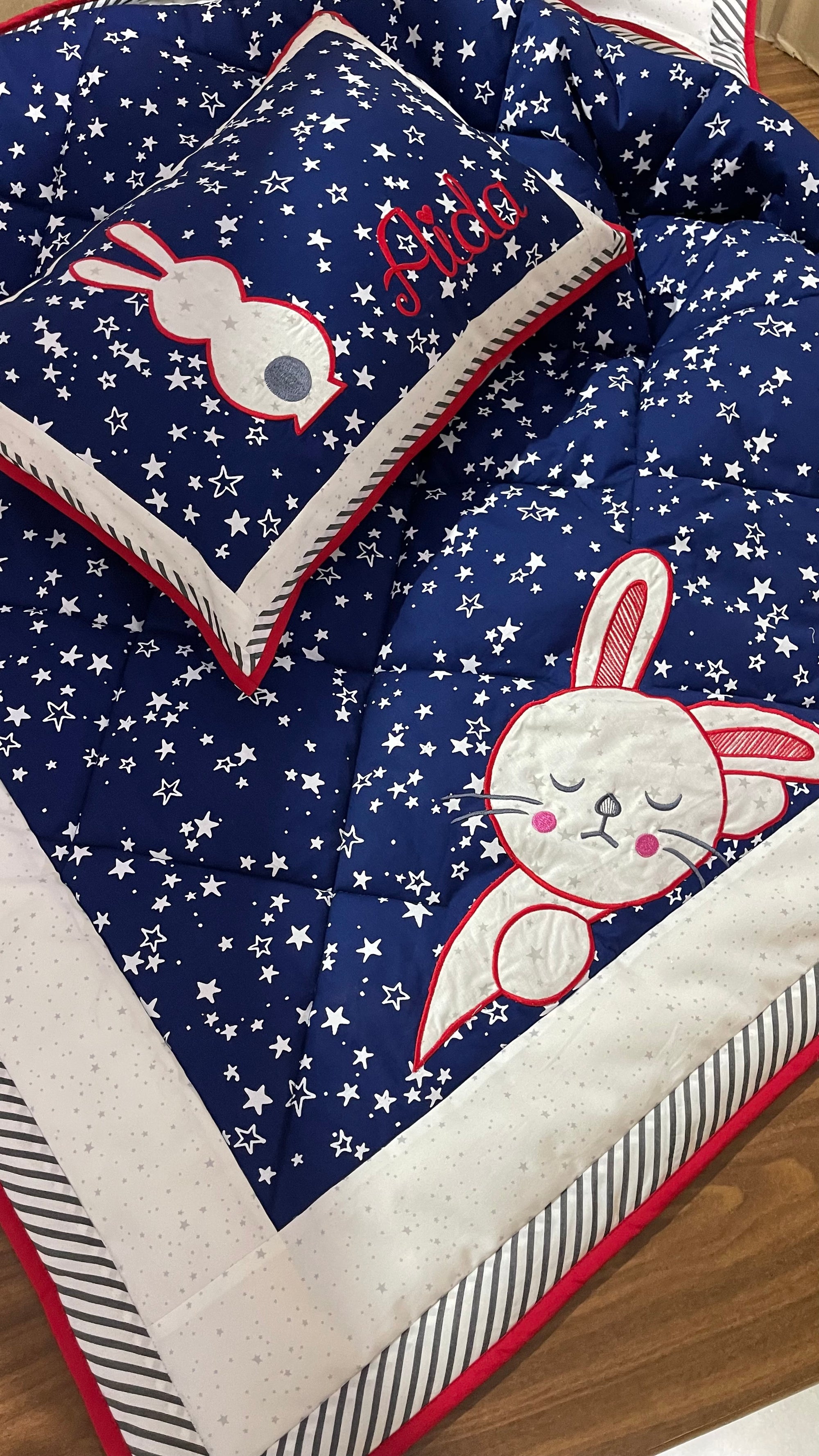 Snoozing Bunny Quilt Set